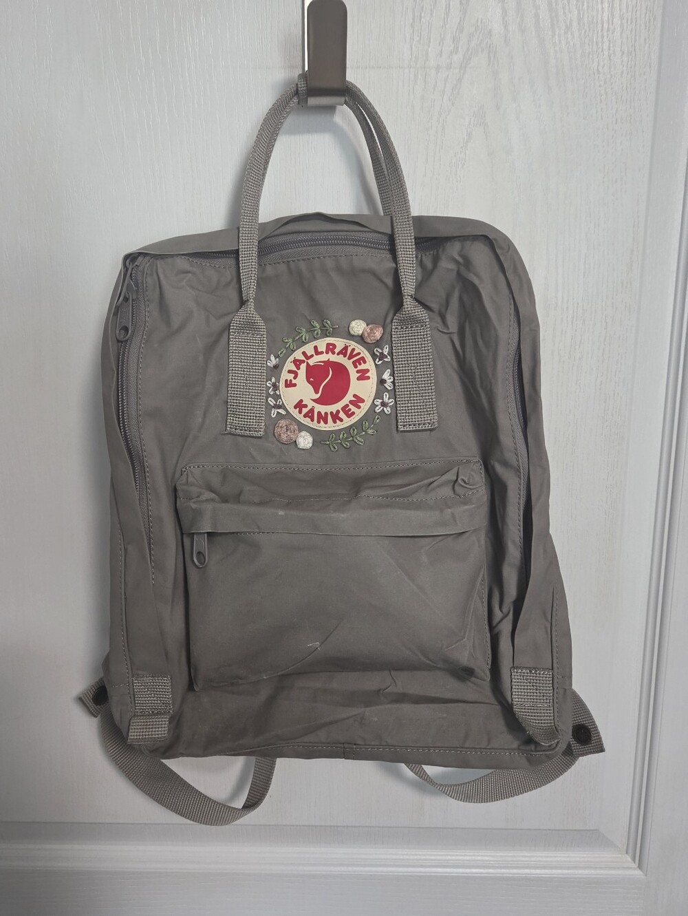Fjallraven Kanken Backpack Olive Gray Floral Enbroidered School Travel Everyday